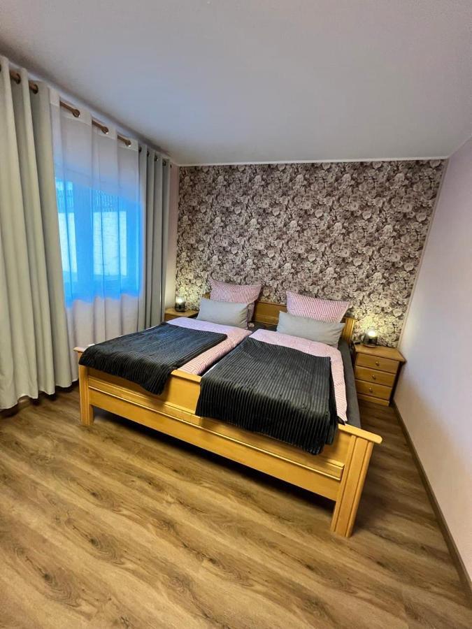 O&W Ferienzimmer Am Nuerburgring, Quiddelbach Kültér fotó