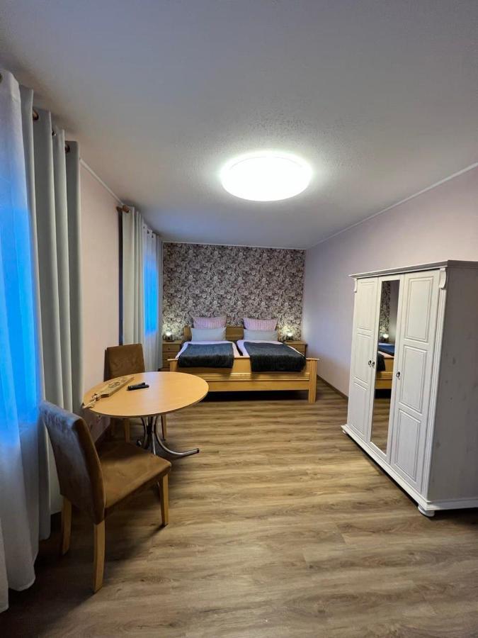 O&W Ferienzimmer Am Nuerburgring, Quiddelbach Kültér fotó